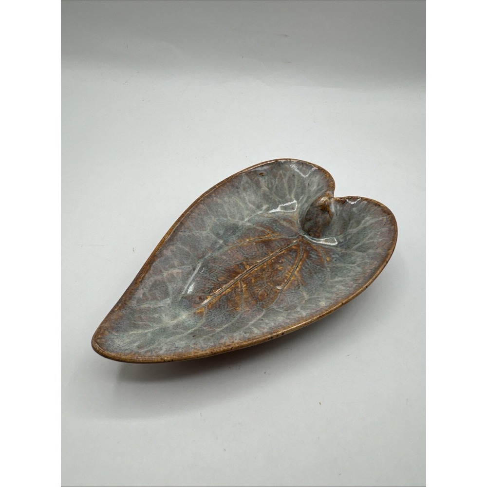 Bradley Gallery Glazed Art Pottery Heart Leaf Trinket Dish Tray Signed Brad